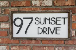 97 Sunset Dr, Sayville, NY 11782 - Photo 4