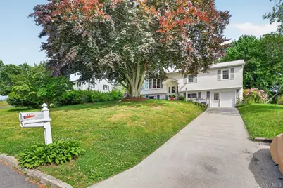 12 Dwyer Lane, Wappingers Falls, NY 12590 - Photo 2