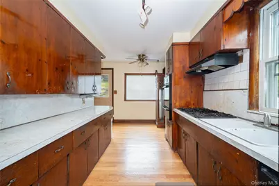 91 Columbia Avenue, Hartsdale, NY 10530 - Photo 10