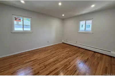 65 Florida Avenue, Island Park, NY 11558 - Photo 6