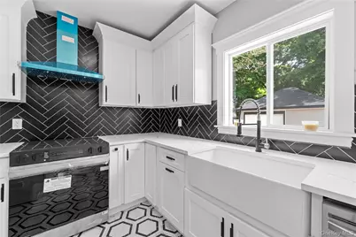 74 Lincoln Avenue, Islip Terrace, NY 11752 - Photo 30