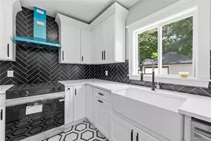 74 Lincoln Ave, Islip Terrace, NY 11752 - Photo 30