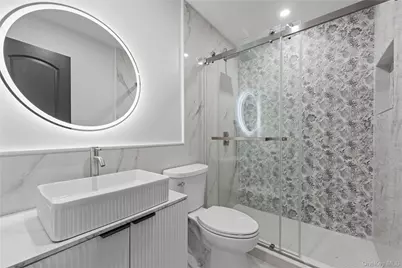 74 Lincoln Avenue, Islip Terrace, NY 11752 - Photo 14