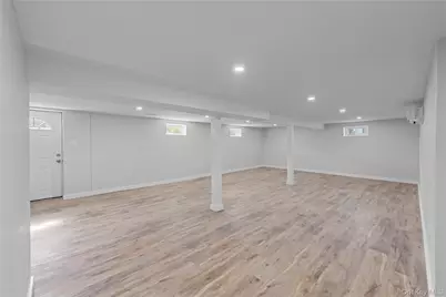 74 Lincoln Avenue, Islip Terrace, NY 11752 - Photo 34