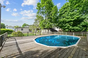 74 Lincoln Ave, Islip Terrace, NY 11752 - Photo 38