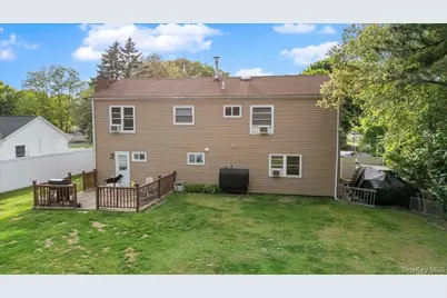 745 Greenbelt Parkway W, Holbrook, NY 11741 - Photo 30