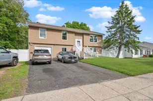 745 Greenbelt Pkwy W, Holbrook, NY 11741 - Photo 2