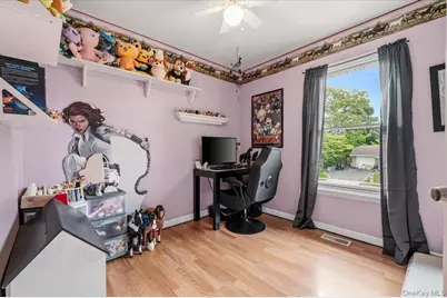 745 Greenbelt Parkway W, Holbrook, NY 11741 - Photo 18
