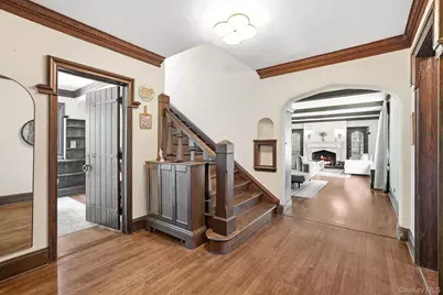 14 Overhill Road, New Rochelle, NY 10804 - Photo 6