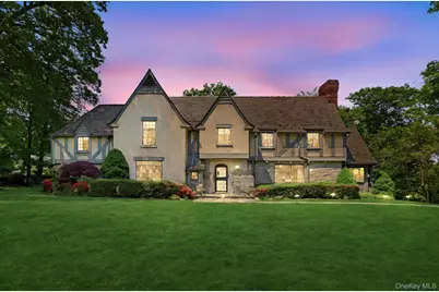 14 Overhill Road, New Rochelle, NY 10804 - Photo 2