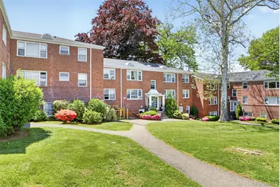 205 W Post Road #E-1-O, White Plains, NY 10606 - Photo 2