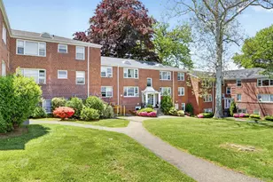 205 W Post Rd, White Plains, NY 10606 - Photo 2