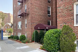 91 Van Cortlandt Ave W, Bronx, NY 10463 - Photo 8