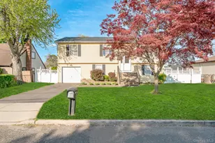 15 S 27th St, Wyandanch, NY 11798 - Photo 2