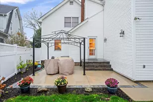 51 Marvin St, Patchogue, NY 11772 - Photo 16