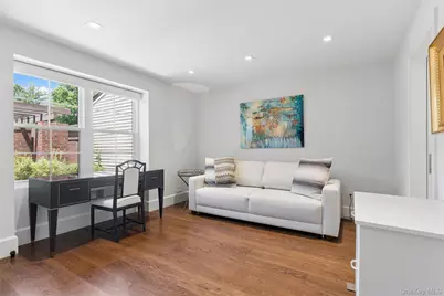 227 Ibis Court, Manhasset, NY 11030 - Photo 12