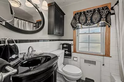 13 Lorenz Avenue, New Rochelle, NY 10801 - Photo 14