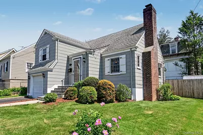 13 Lorenz Avenue, New Rochelle, NY 10801 - Photo 2