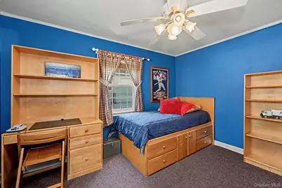 13 Lorenz Avenue, New Rochelle, NY 10801 - Photo 16