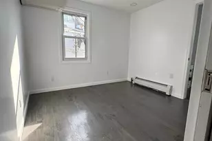 143-34 222nd St, Springfield Gardens, NY 11413 - Photo 4