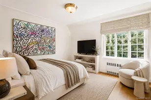 72 Hampton Rd, Scarsdale, NY 10583 - Photo 20
