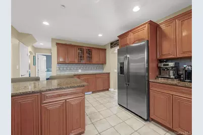 56 Columbine Avenue, Merrick, NY 11566 - Photo 10