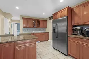 56 Columbine Ave, Merrick, NY 11566 - Photo 10
