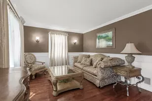 56 Columbine Ave, Merrick, NY 11566 - Photo 4