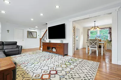 60 Pilgrim Court, Pearl River, NY 10965 - Photo 8