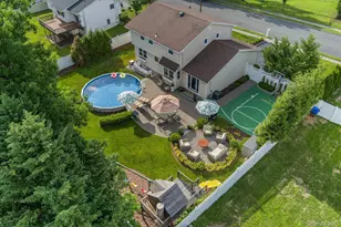 60 Pilgrim Ct, Pearl River, NY 10965 - Photo 2