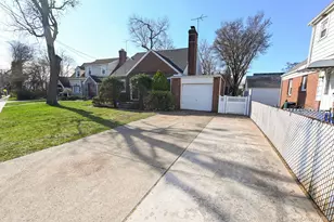 168 Hendrickson Ave, Valley Stream, NY 11580 - Photo 2
