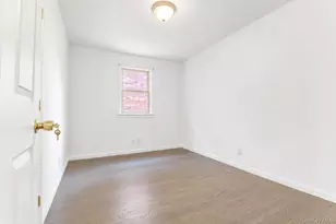 61-07 Bleecker St, Ridgewood, NY 11385 - Photo 10