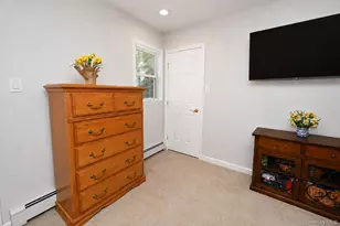 525 S Greene Ave, Lindenhurst, NY 11757 - Photo 20