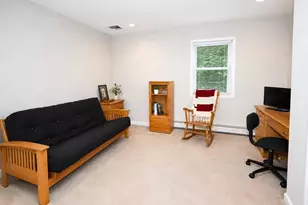 525 S Greene Ave, Lindenhurst, NY 11757 - Photo 22
