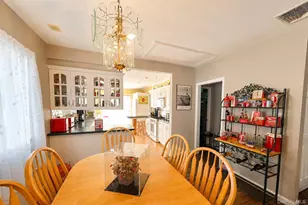 525 S Greene Ave, Lindenhurst, NY 11757 - Photo 6