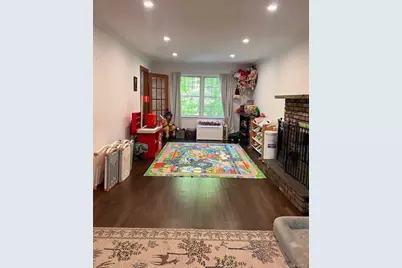 37 Meade Drive, Centerport, NY 11721 - Photo 2