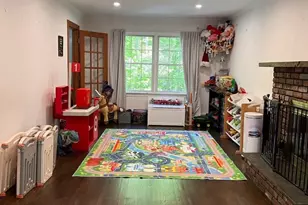 37 Meade Dr, Centerport, NY 11721 - Photo 2