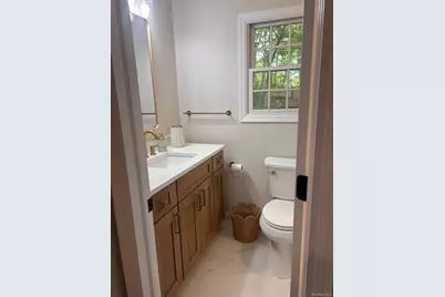 37 Meade Drive, Centerport, NY 11721 - Photo 10