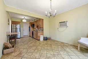 659 Diellen Ln, Elmont, NY 11003 - Photo 10