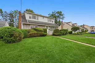 659 Diellen Ln, Elmont, NY 11003 - Photo 24