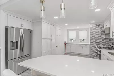 13008 Lefferts Boulevard, Ozone Park, NY 11420 - Photo 12
