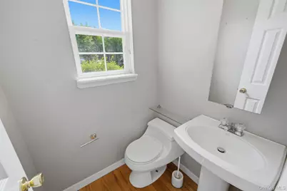 72 Paddington Circle, Smithtown, NY 11787 - Photo 14