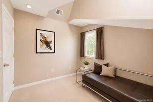 72 Paddington Cir, Smithtown, NY 11787 - Photo 22
