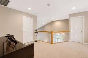 72 Paddington Cir, Smithtown, NY 11787 - Photo 24
