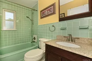 67-20 211th St, Oakland Gardens, NY 11364 - Photo 18