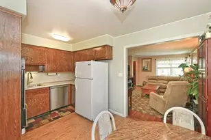 67-20 211th St, Oakland Gardens, NY 11364 - Photo 8