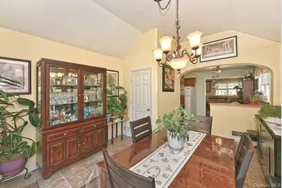 6720 211th Street, Oakland Gardens, NY 11364 - Photo 14