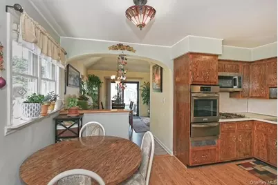 6720 211th Street, Oakland Gardens, NY 11364 - Photo 10