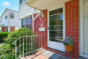 67-20 211th St, Oakland Gardens, NY 11364 - Photo 4