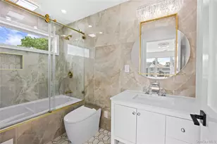 172 Choir Ln, Westbury, NY 11590 - Photo 28